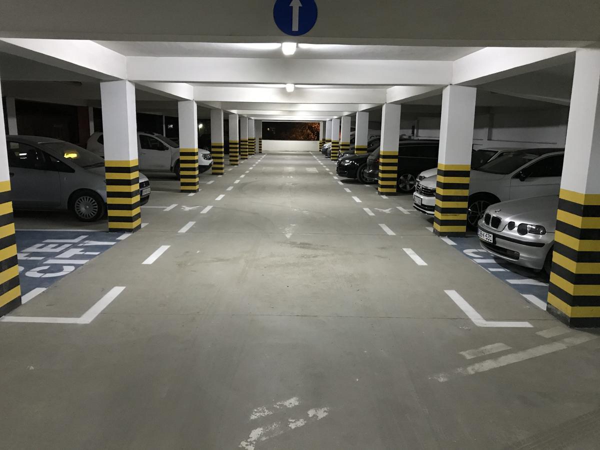 Hotel CITY Prnjavor Buitenkant foto